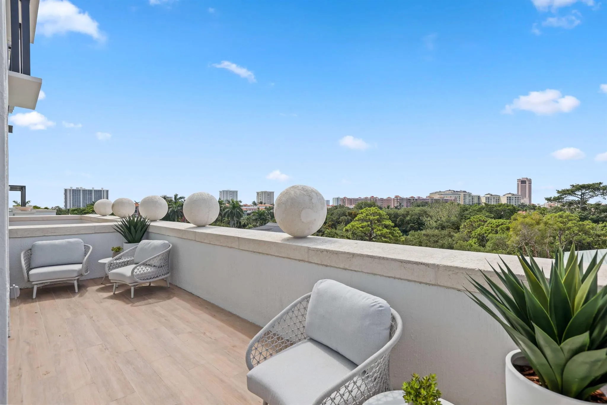 475 E Royal Palm Road, #506