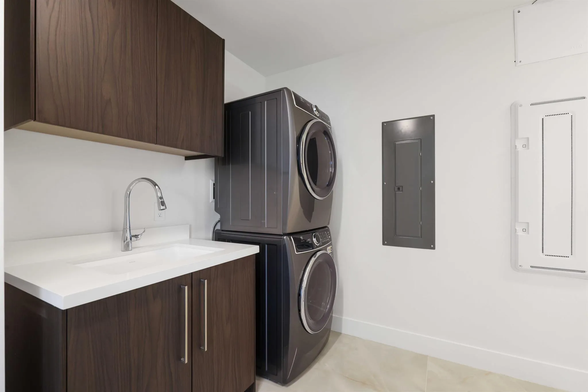 475 E Royal Palm Road, #506