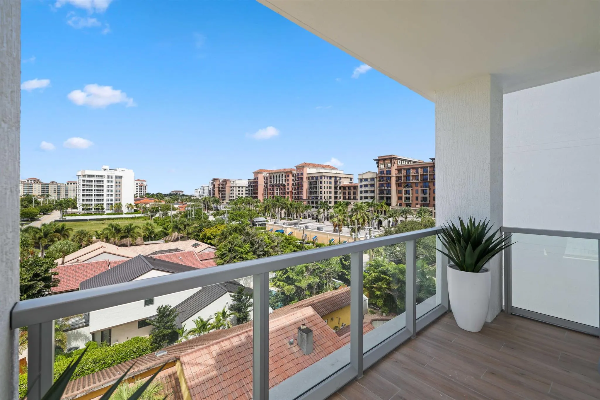 475 E Royal Palm Road, #506