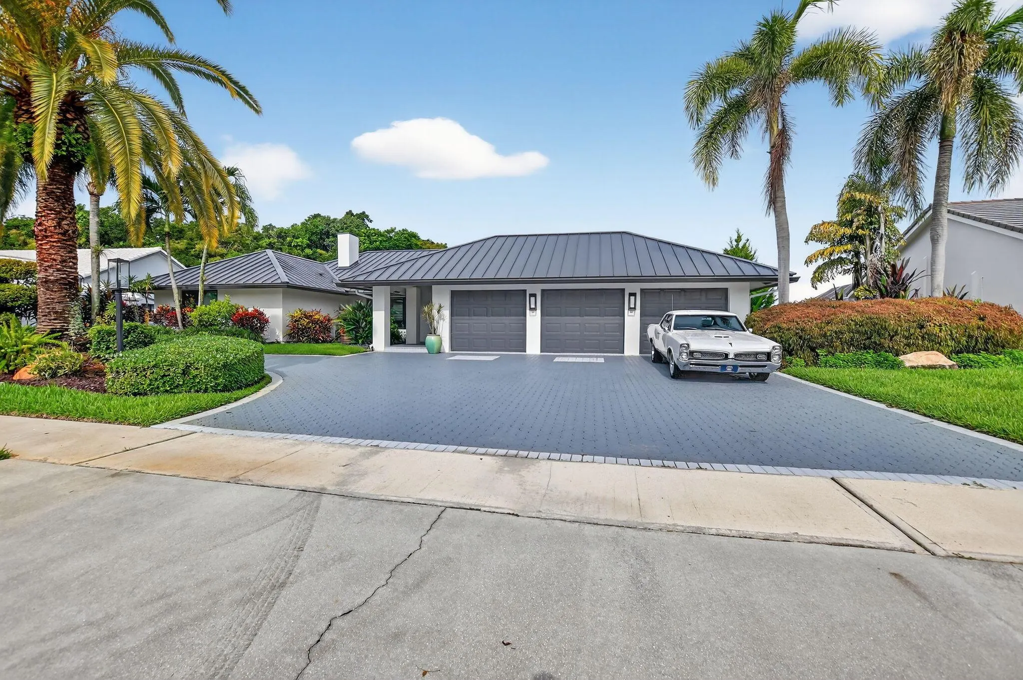 10535 Boca Woods Lane