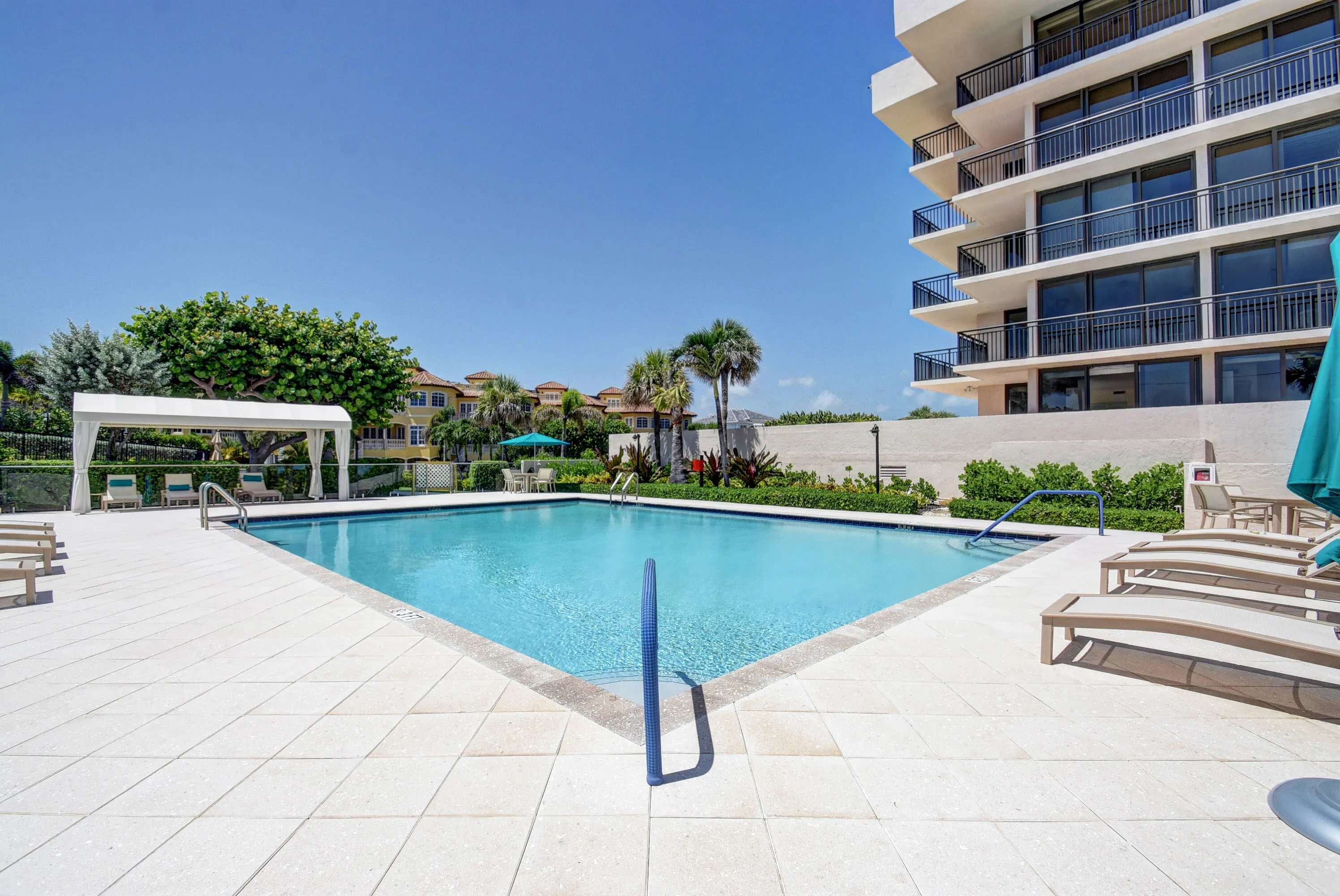 2701 N Ocean Boulevard, #E405