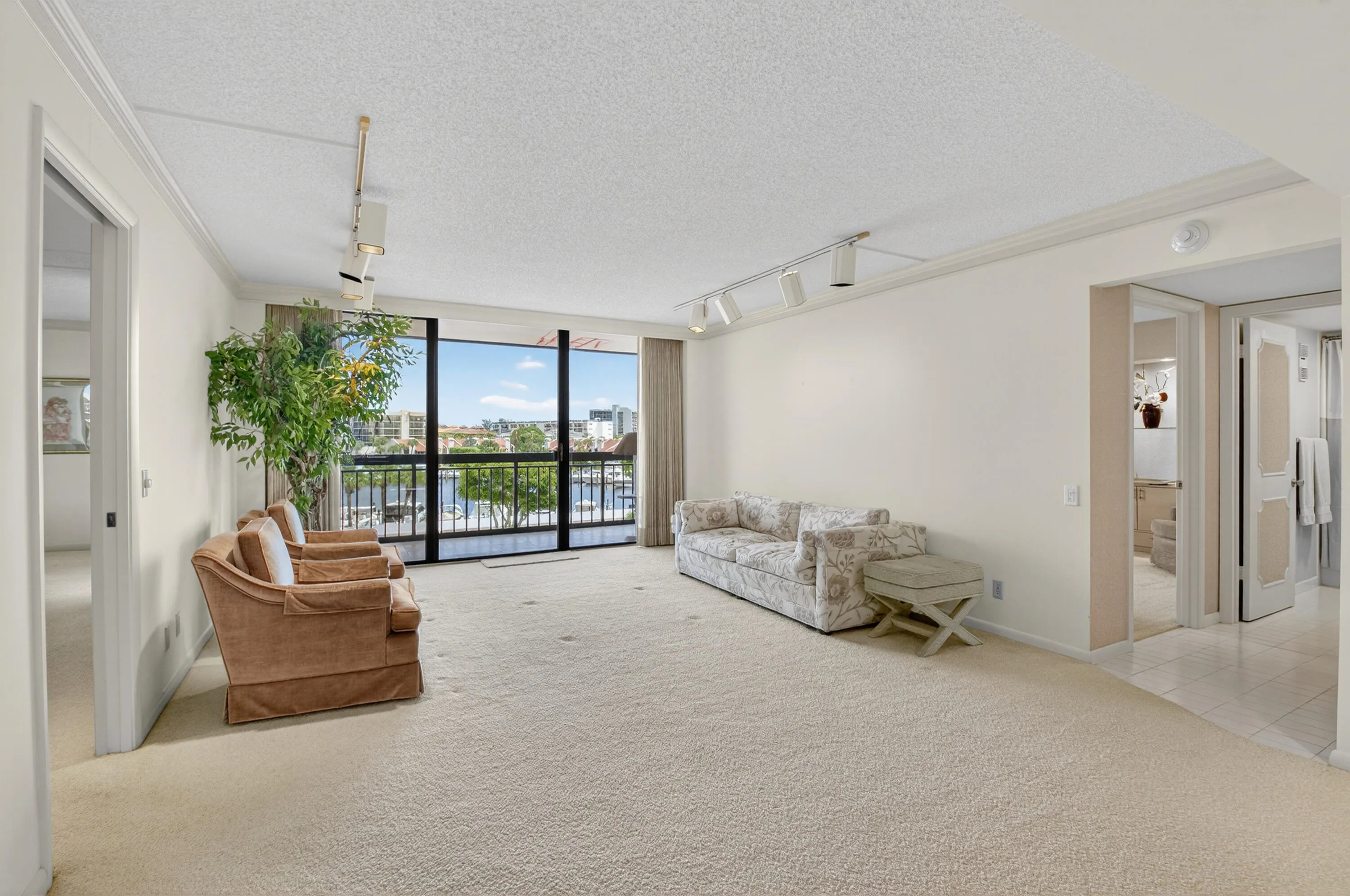 2701 N Ocean Boulevard, #E405