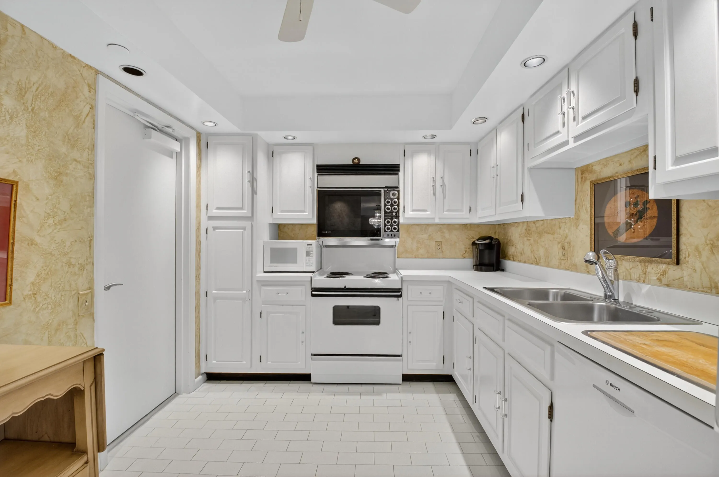 2701 N Ocean Boulevard, #E405