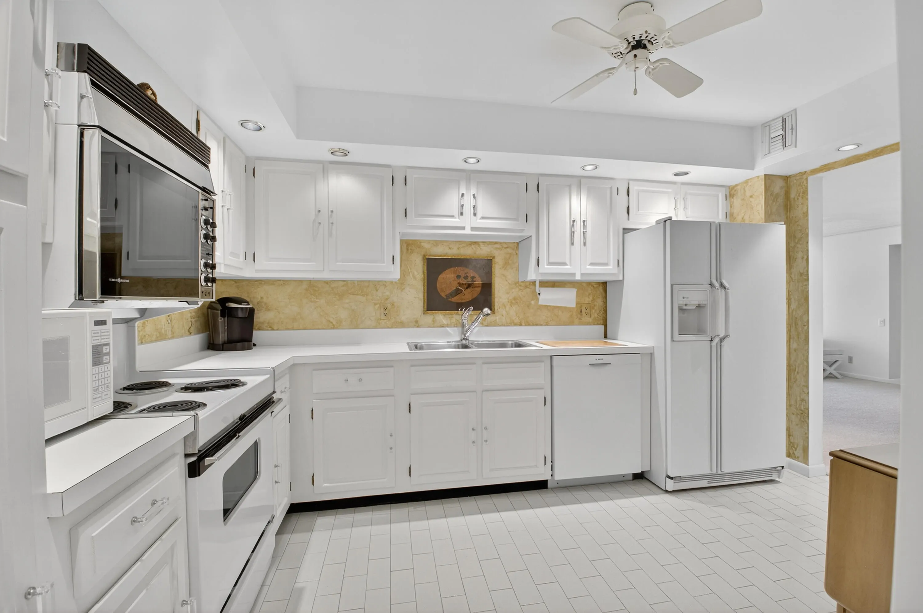 2701 N Ocean Boulevard, #E405