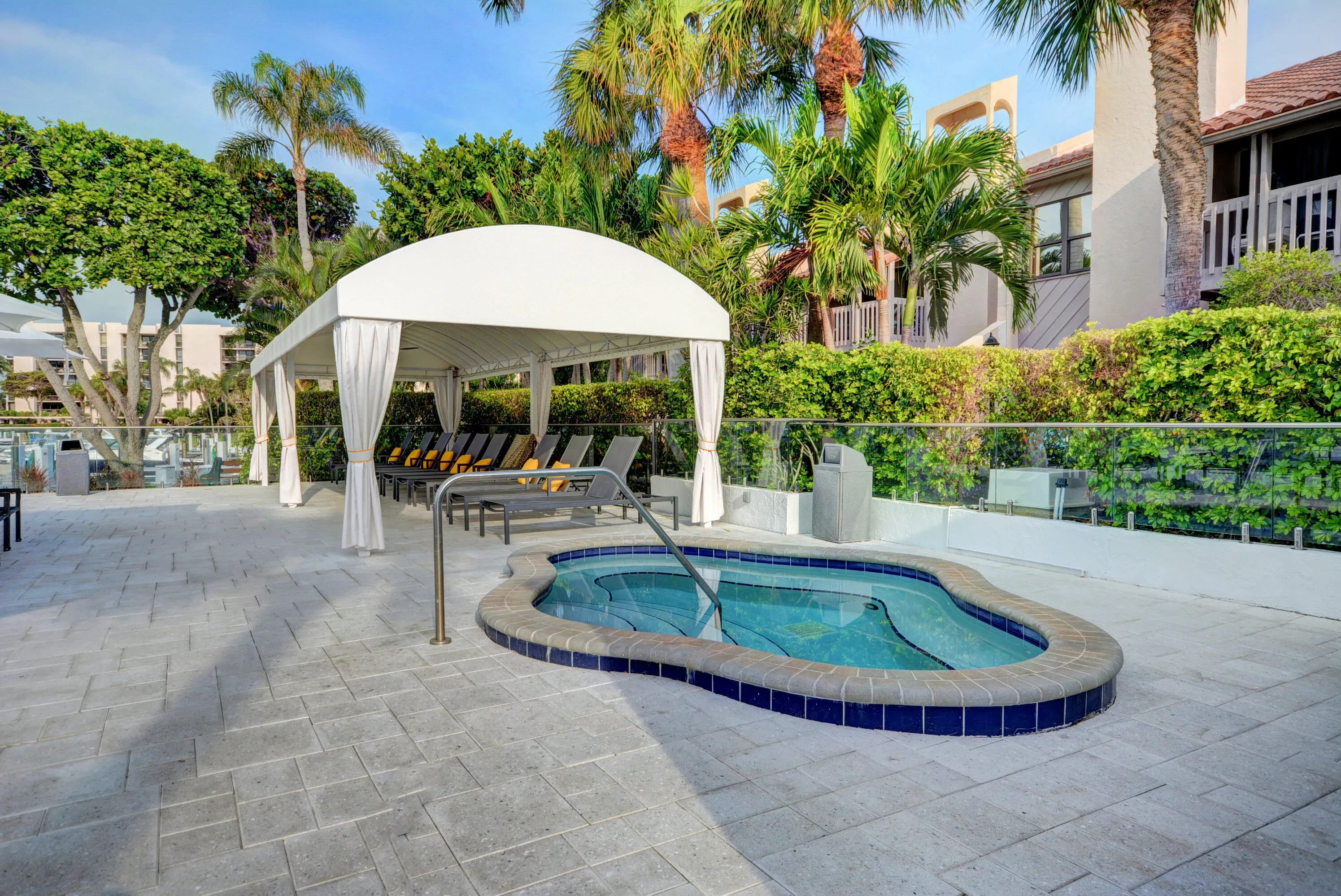 2701 N Ocean Boulevard, #E405