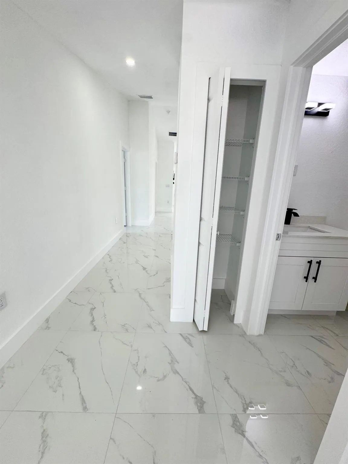 668 Chemstrand Street E, #668
