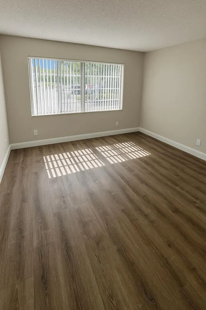 537 S Sequoia Drive, #104