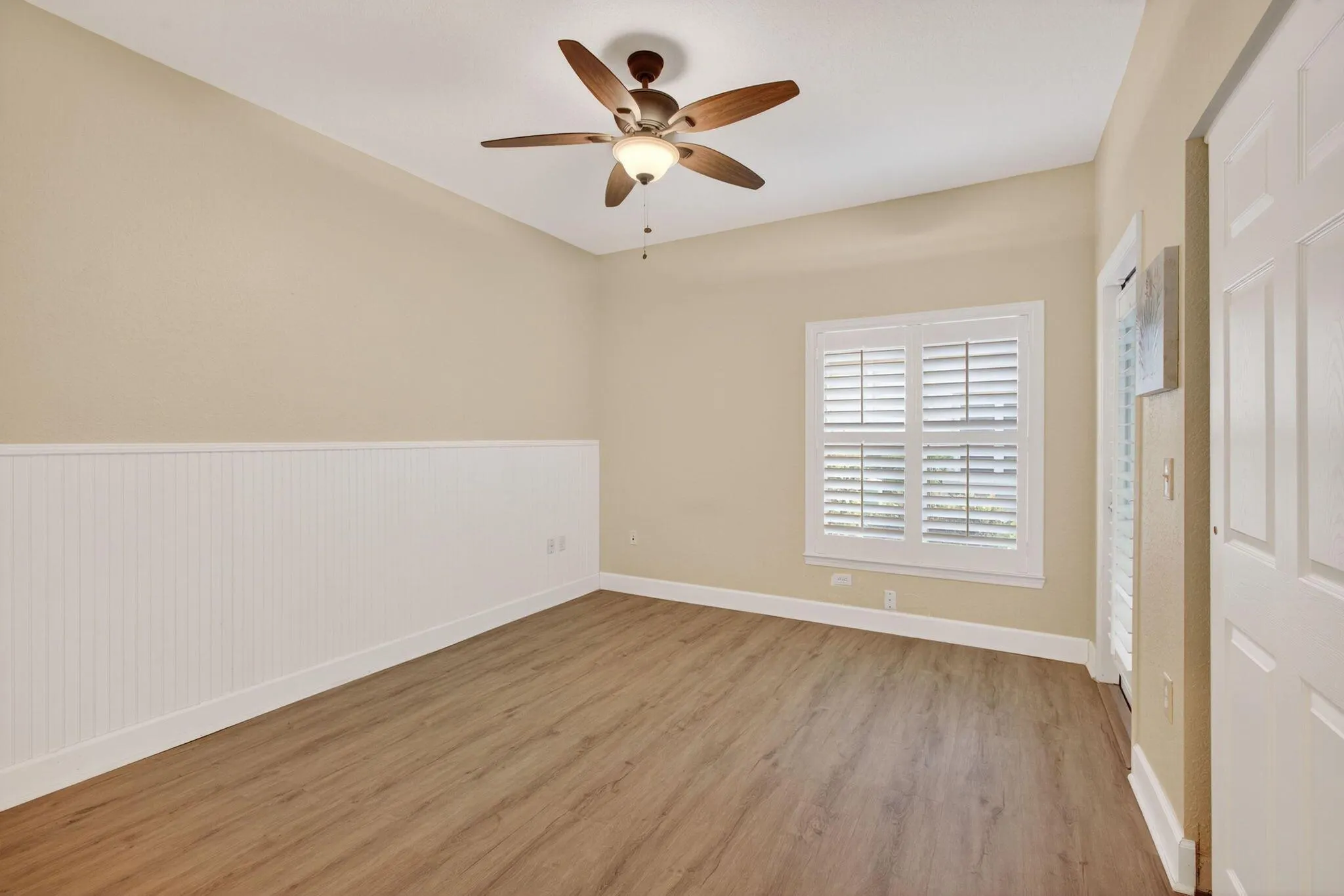 1827 Pelican Drive, #2