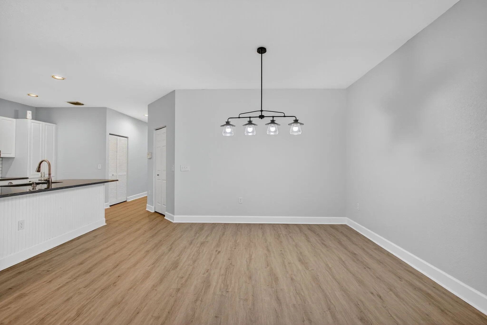 1827 Pelican Drive, #2