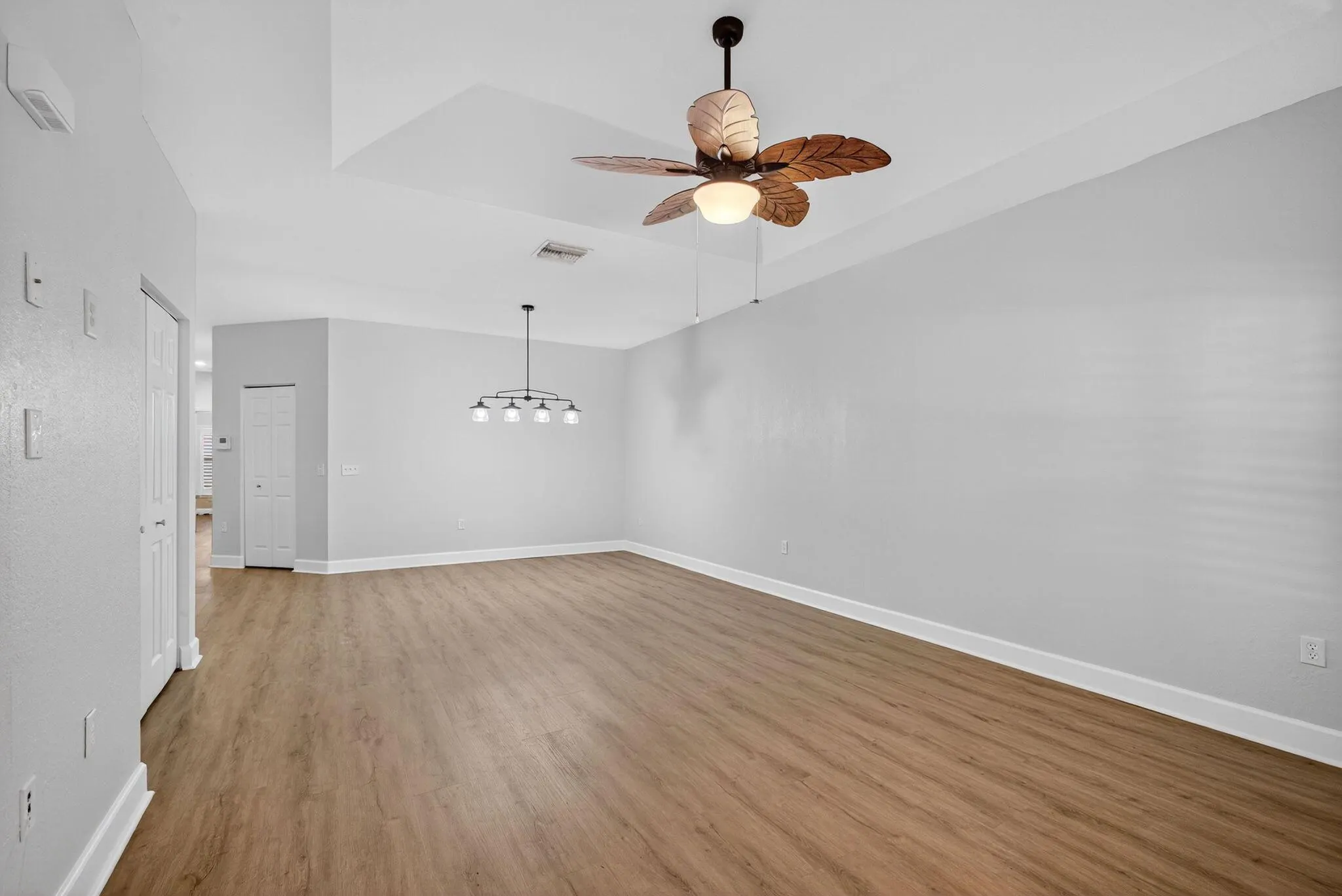 1827 Pelican Drive, #2