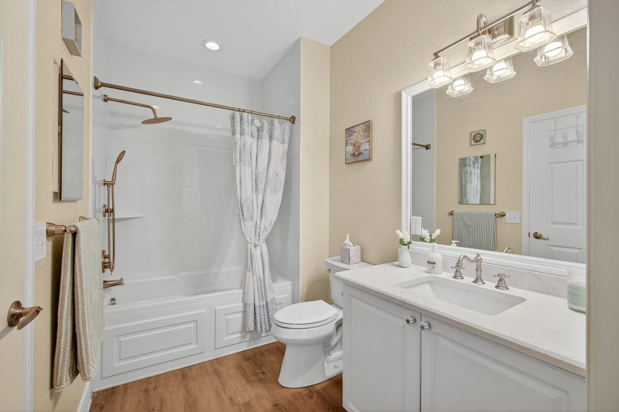 1827 Pelican Drive, #2