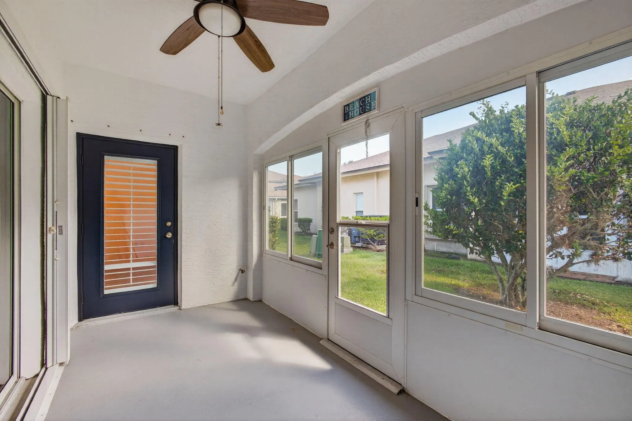 1827 Pelican Drive, #2