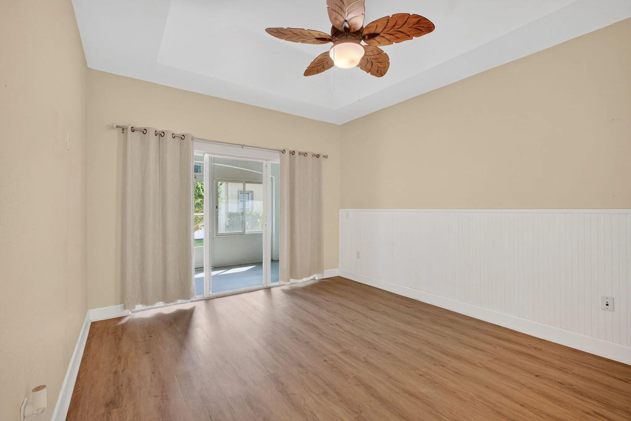 1827 Pelican Drive, #2