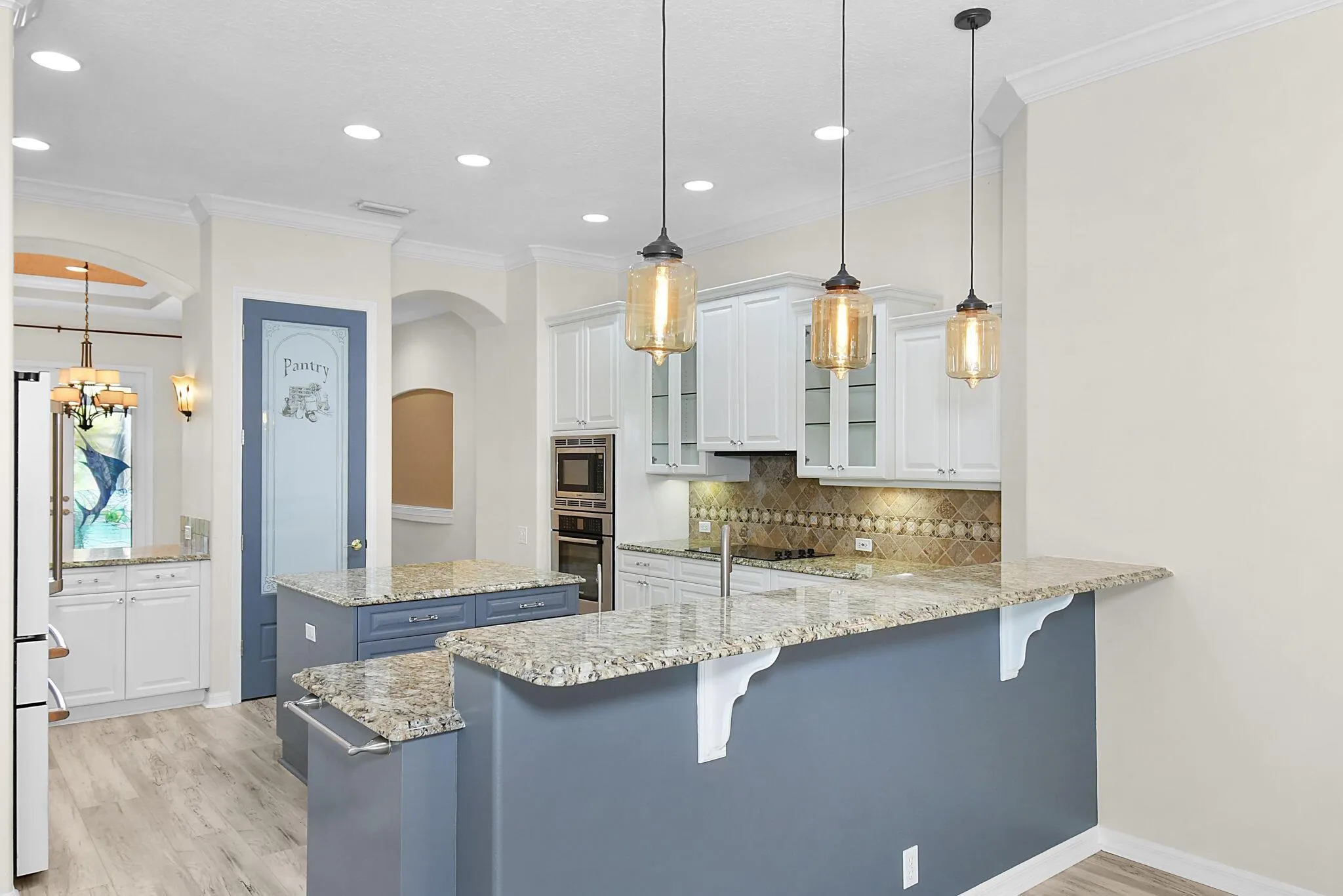 221 SW Lake Rush Court