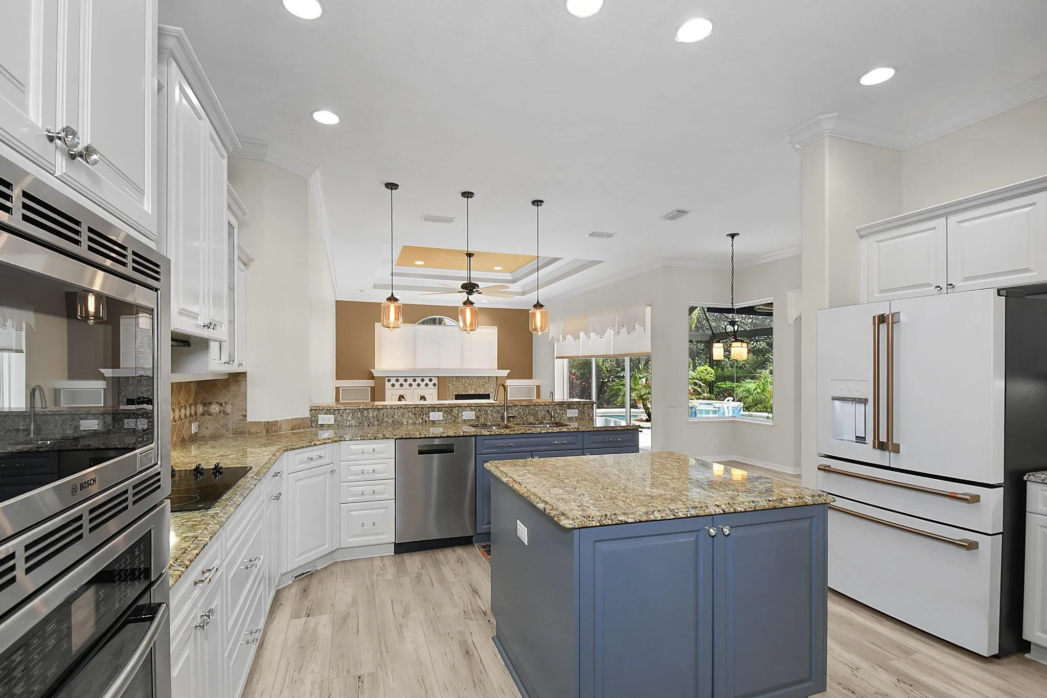 221 SW Lake Rush Court