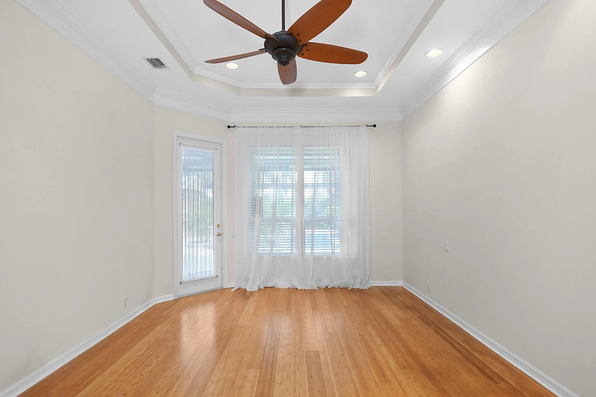221 SW Lake Rush Court