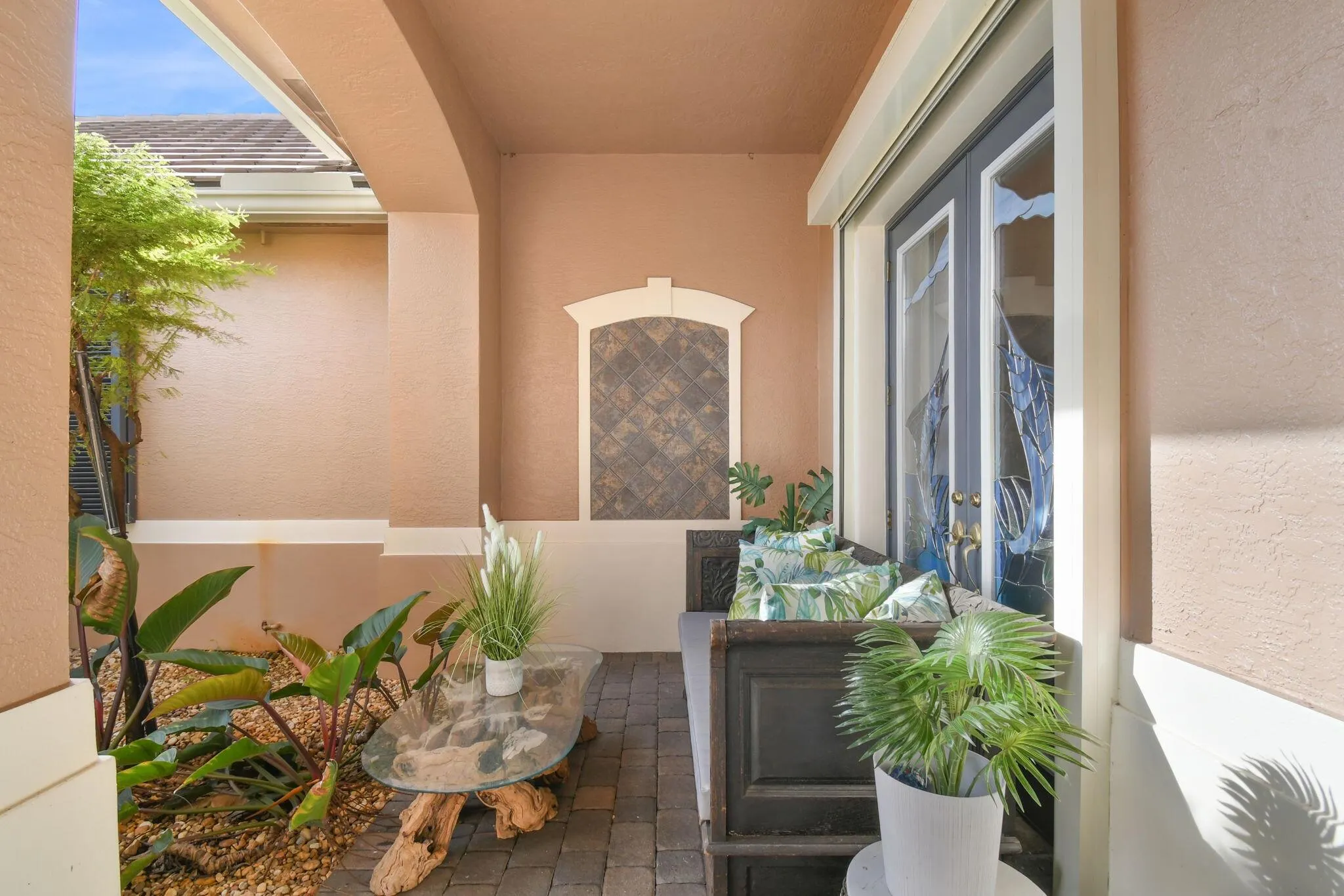 221 SW Lake Rush Court