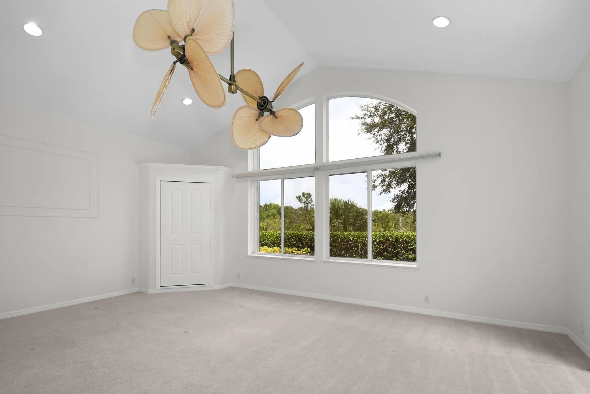 221 SW Lake Rush Court