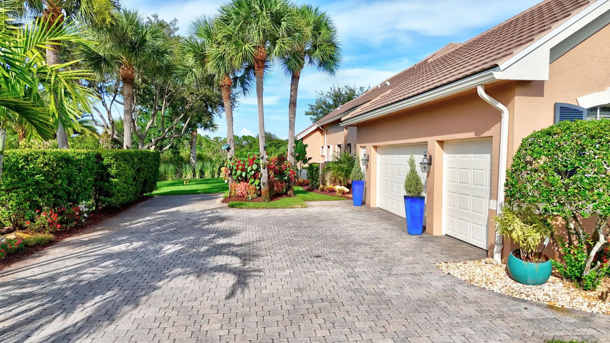 221 SW Lake Rush Court