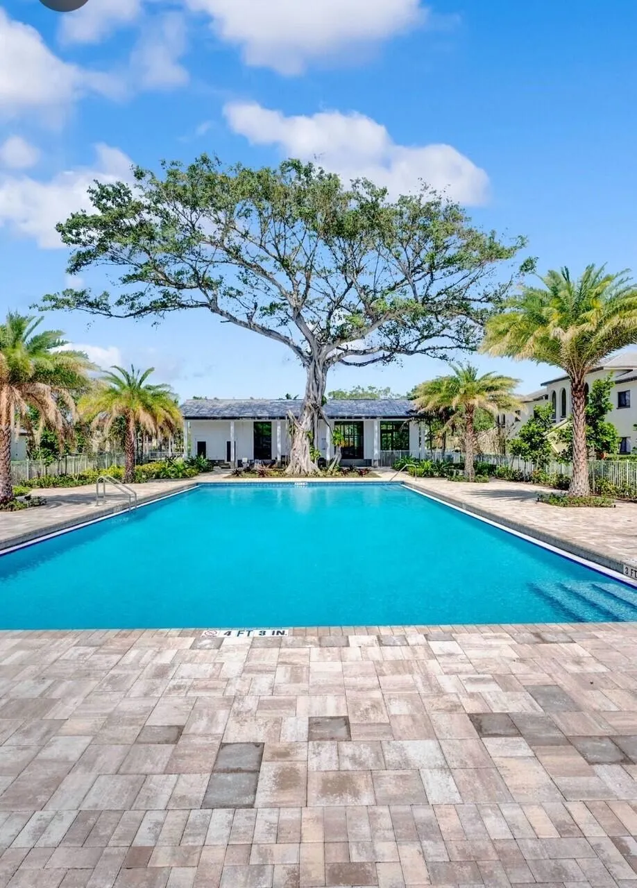250 W Hidden Valley Boulevard, #2