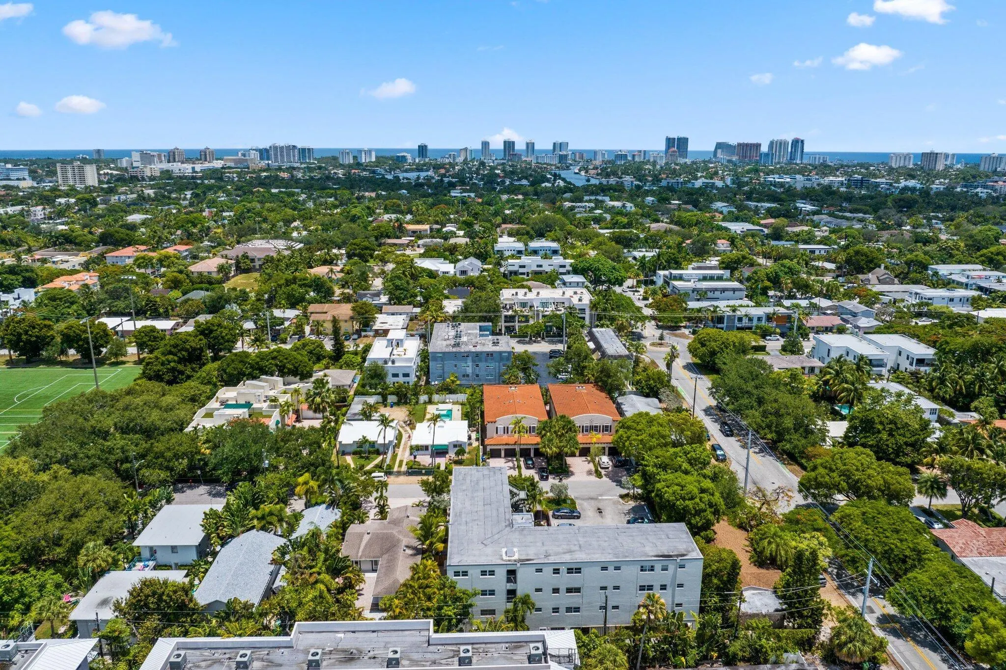 609 NE 13th Avenue, #102
