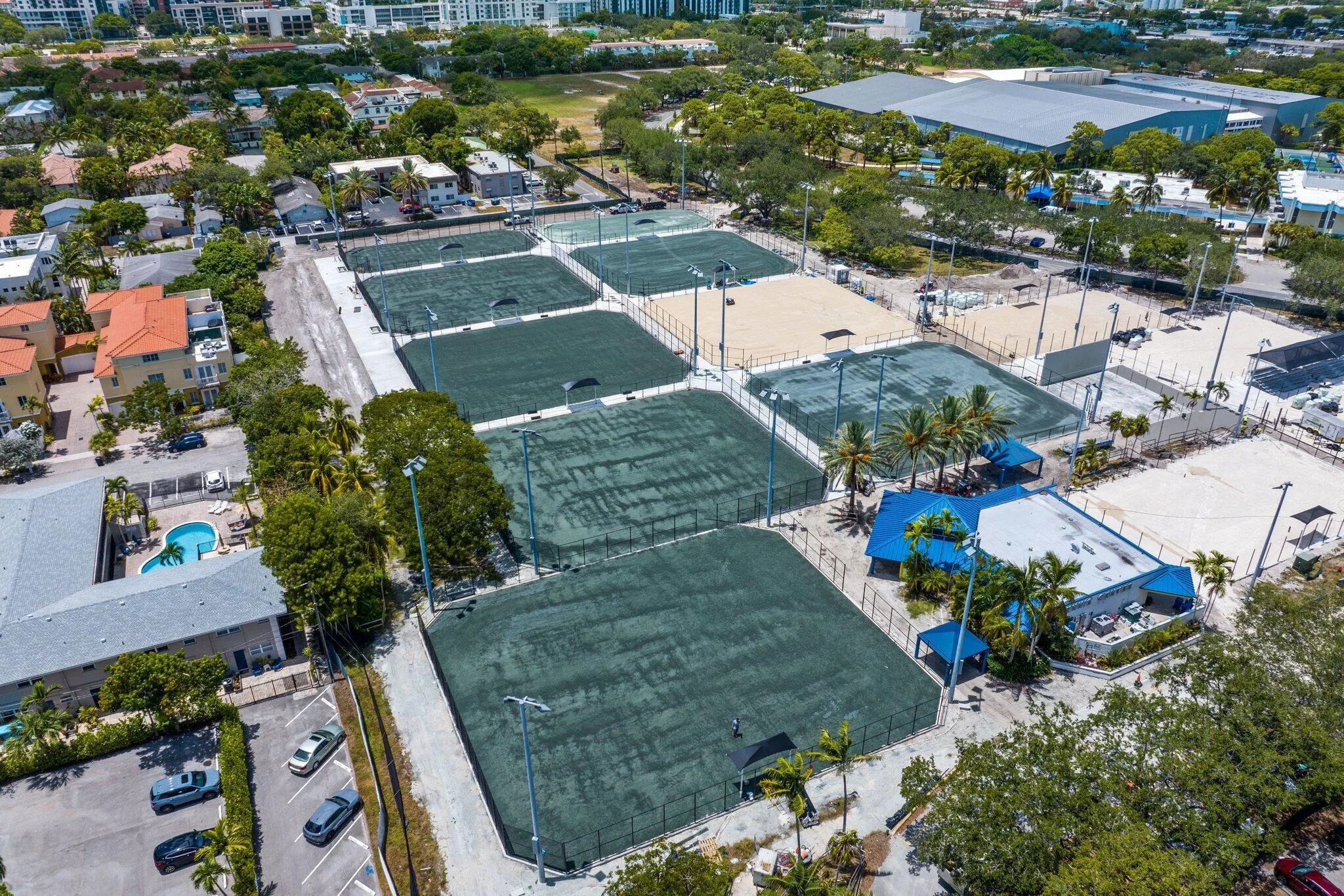 609 NE 13th Avenue, #102