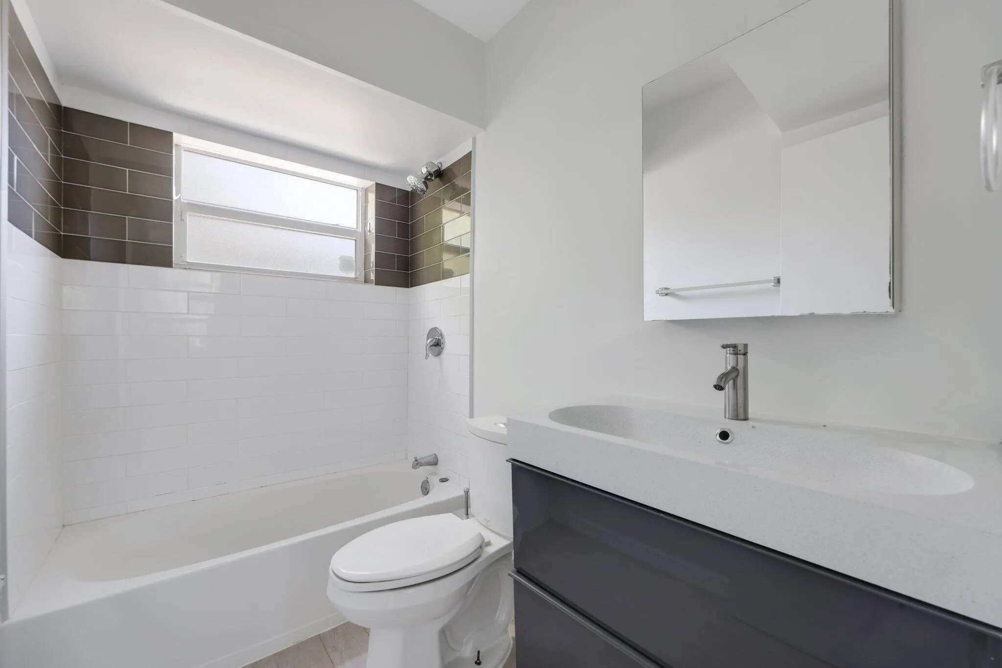 609 NE 13th Avenue, #102