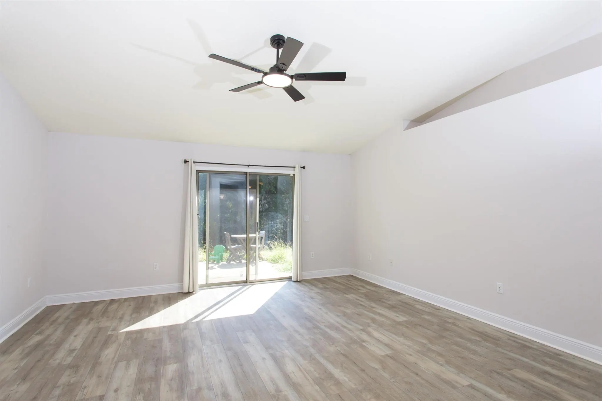 6229 Flash Lane
