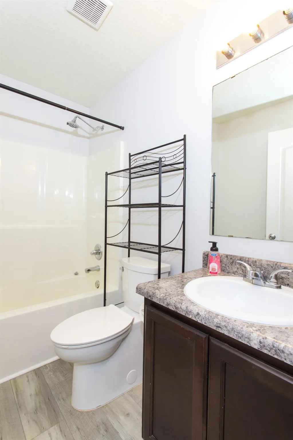 6229 Flash Lane
