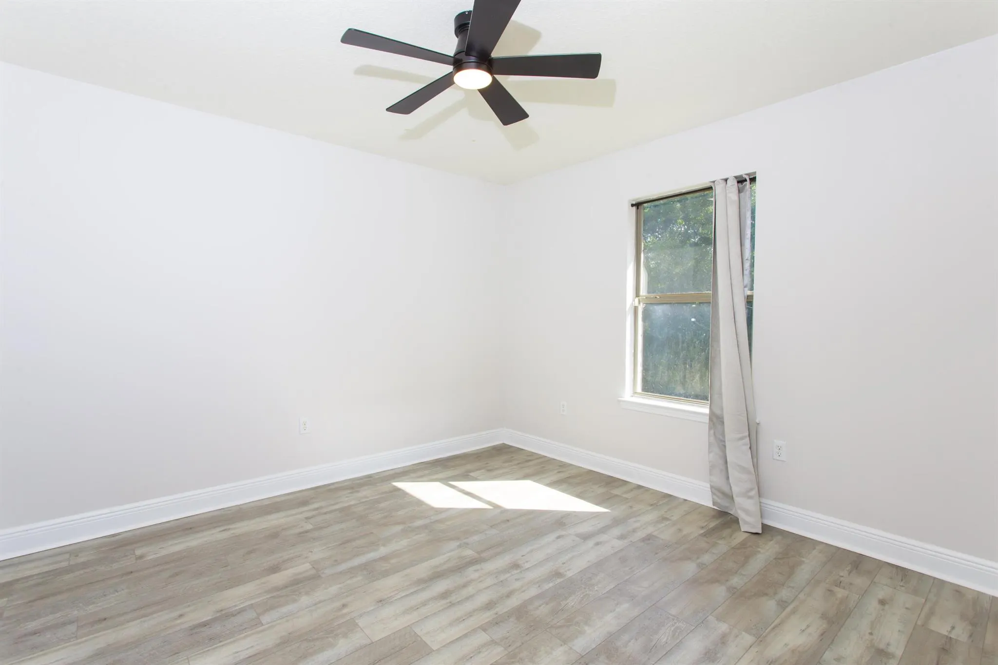 6229 Flash Lane