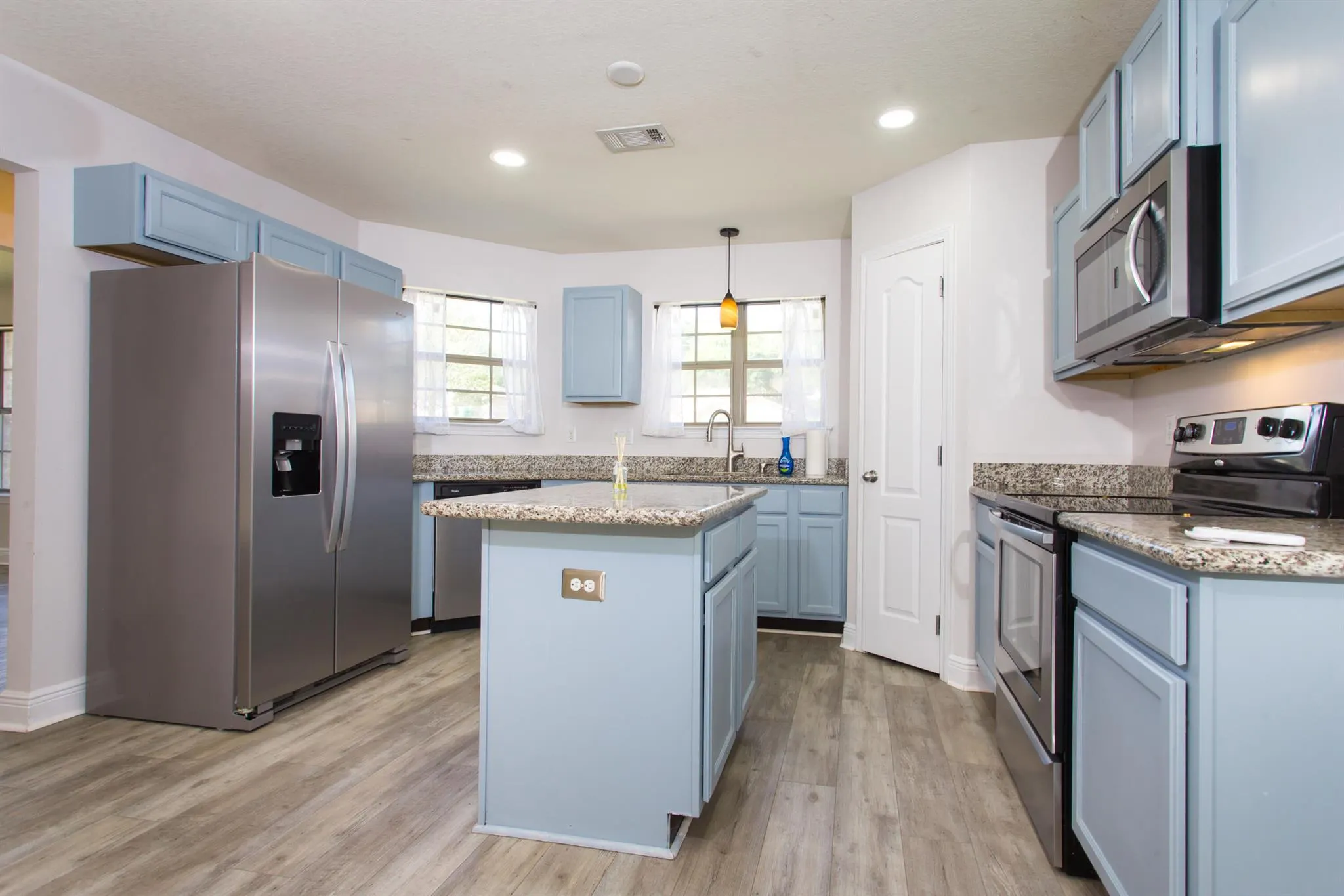 6229 Flash Lane