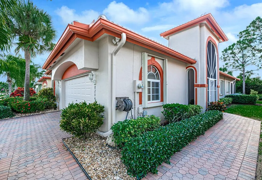 8204 Brindisi Lane