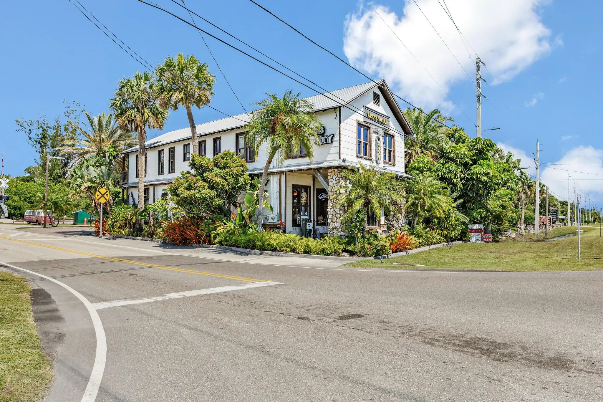 5390 Highway 1