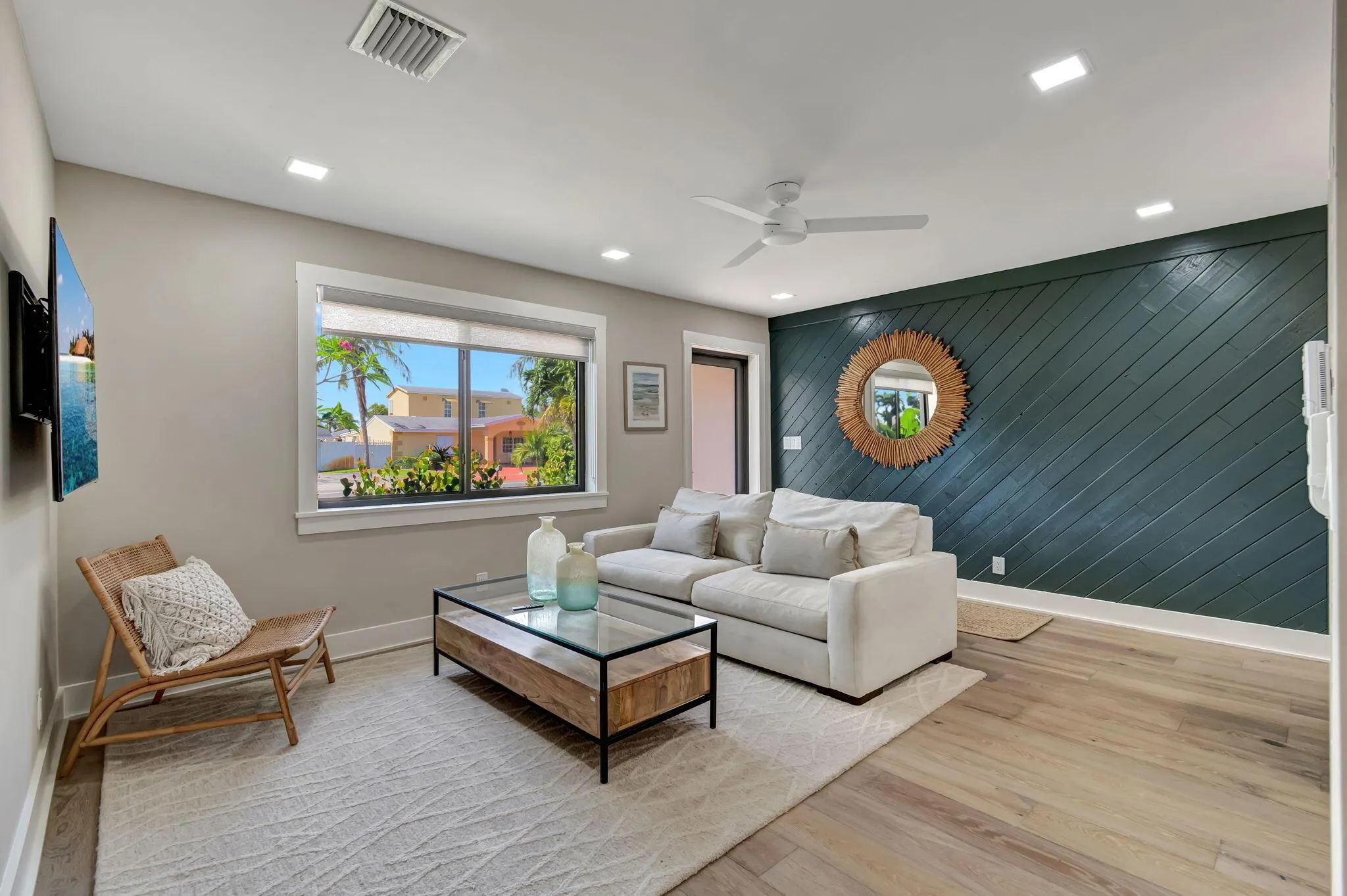 213 SE 24th Avenue