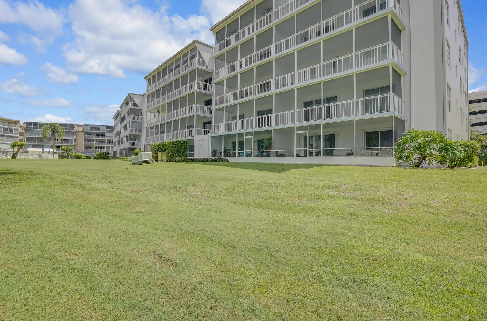 250 John F Kennedy Drive, #101