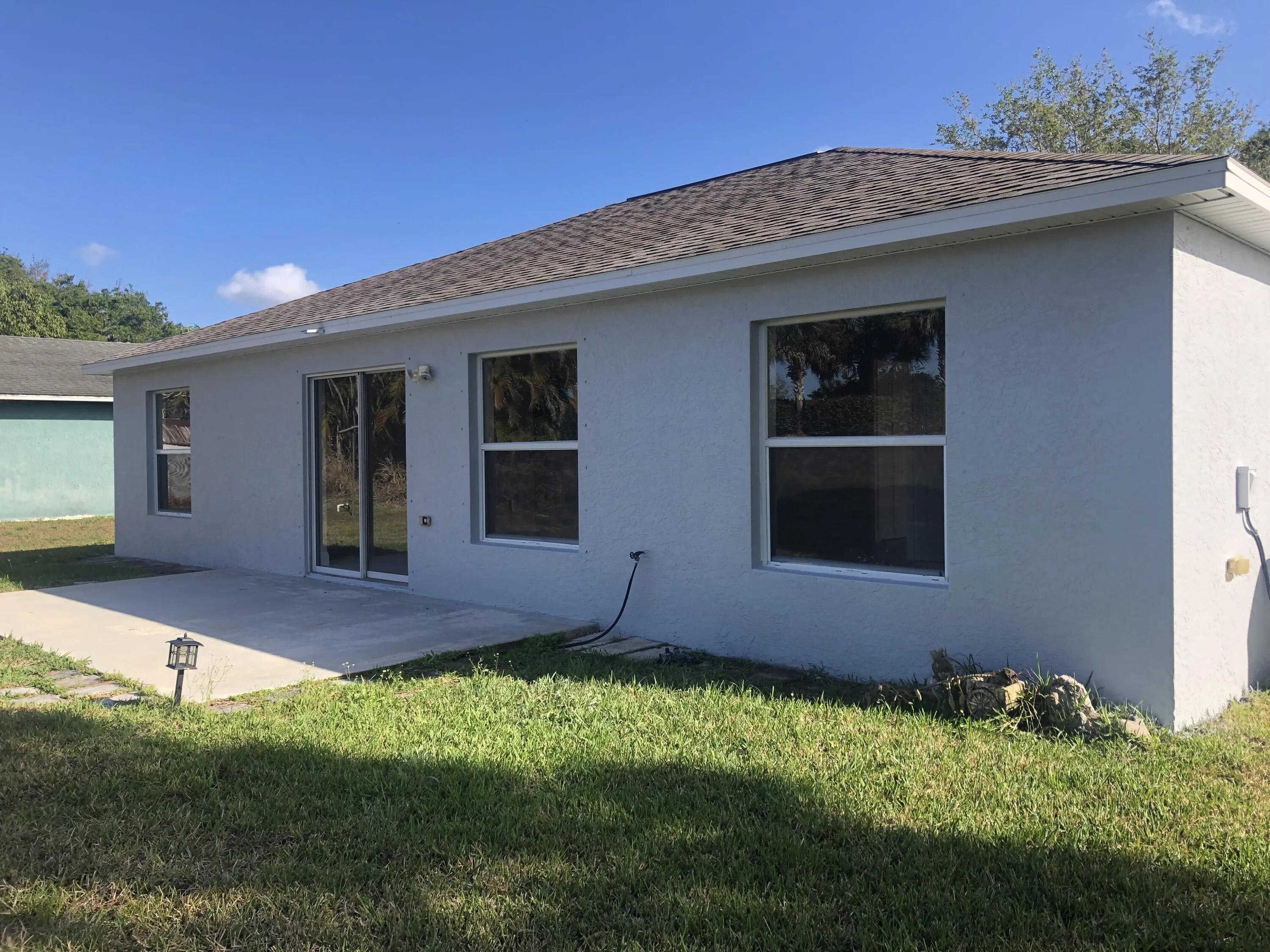 355 SW Fairway Avenue