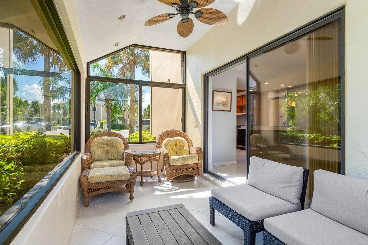 401 Clubhouse Circle, #401a