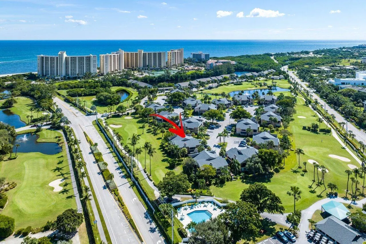401 Clubhouse Circle, #401a