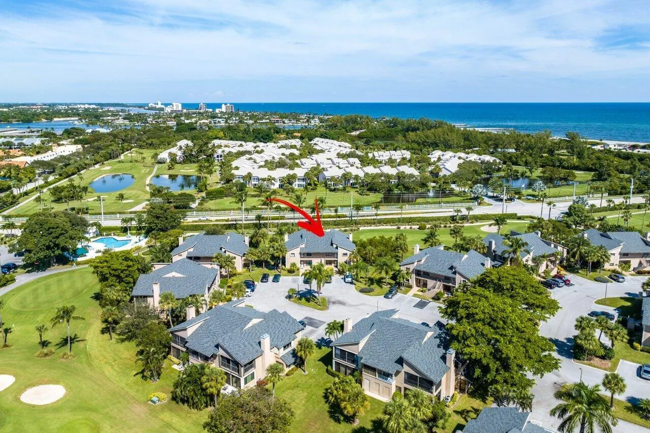 401 Clubhouse Circle, #401a