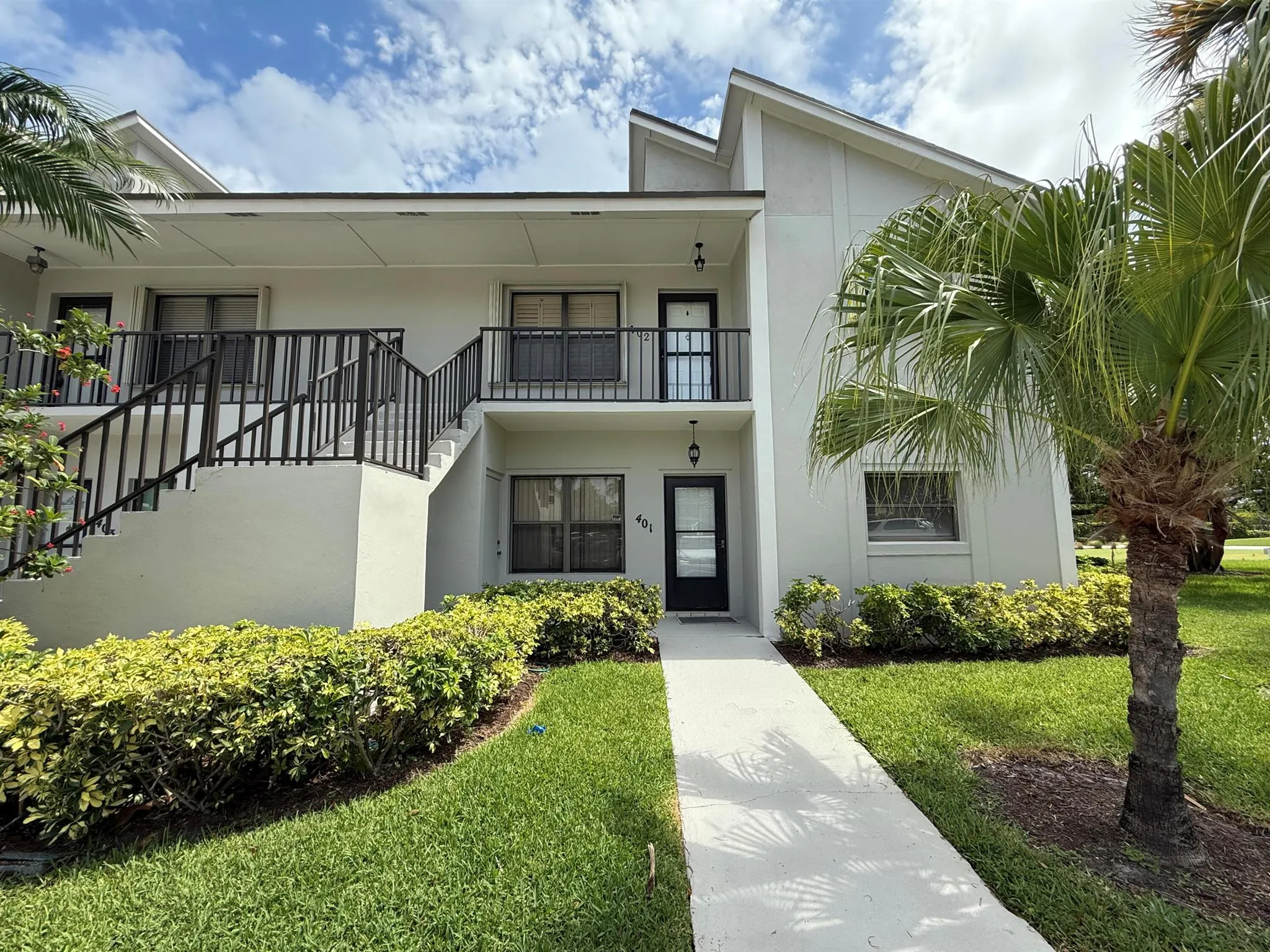 401 Clubhouse Circle, #401a