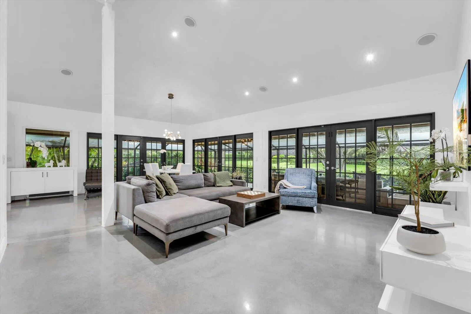 2139 Wightman Drive