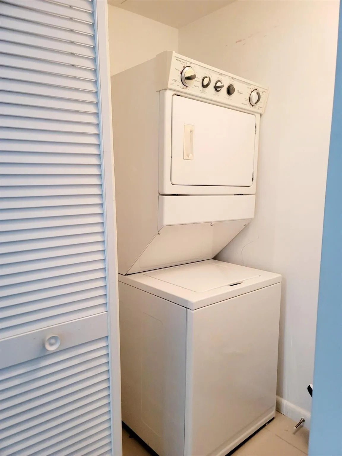 244 Biscayne Boulevard, #1008