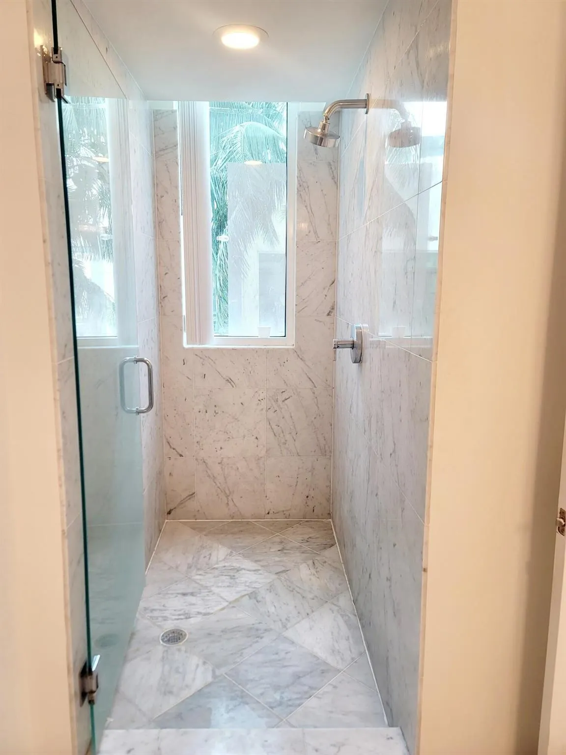 244 Biscayne Boulevard, #1008