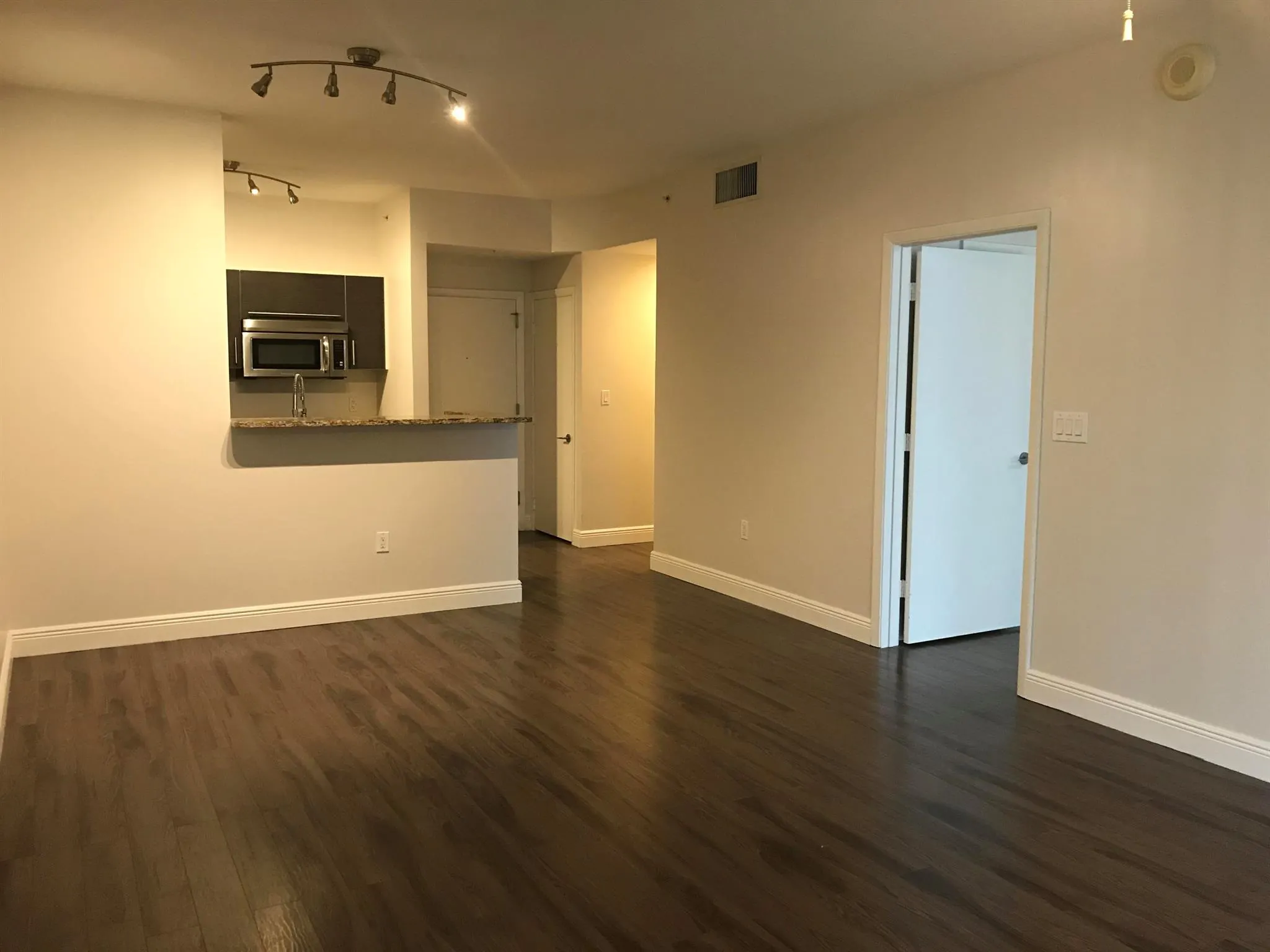 550 Okeechobee Boulevard, #818