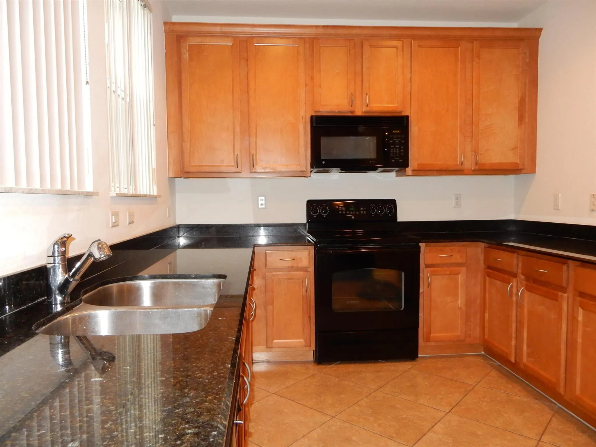 540 Amador Lane, #7