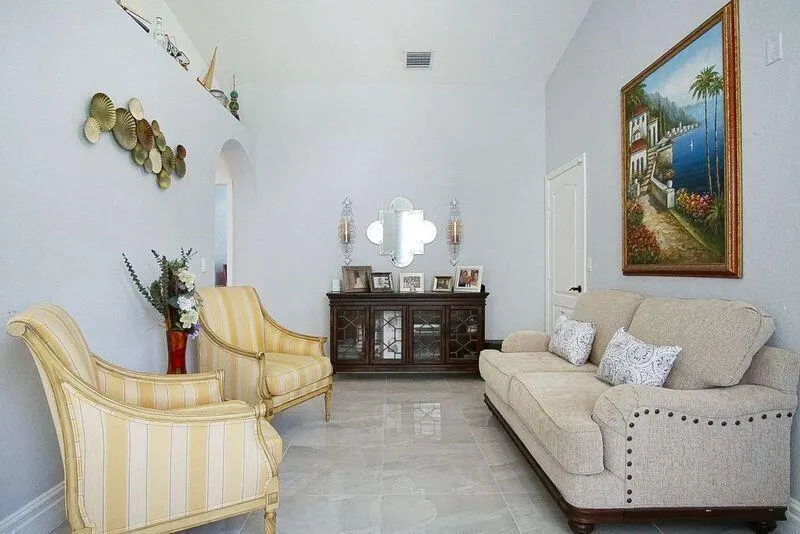 5770 Sunberry Circle