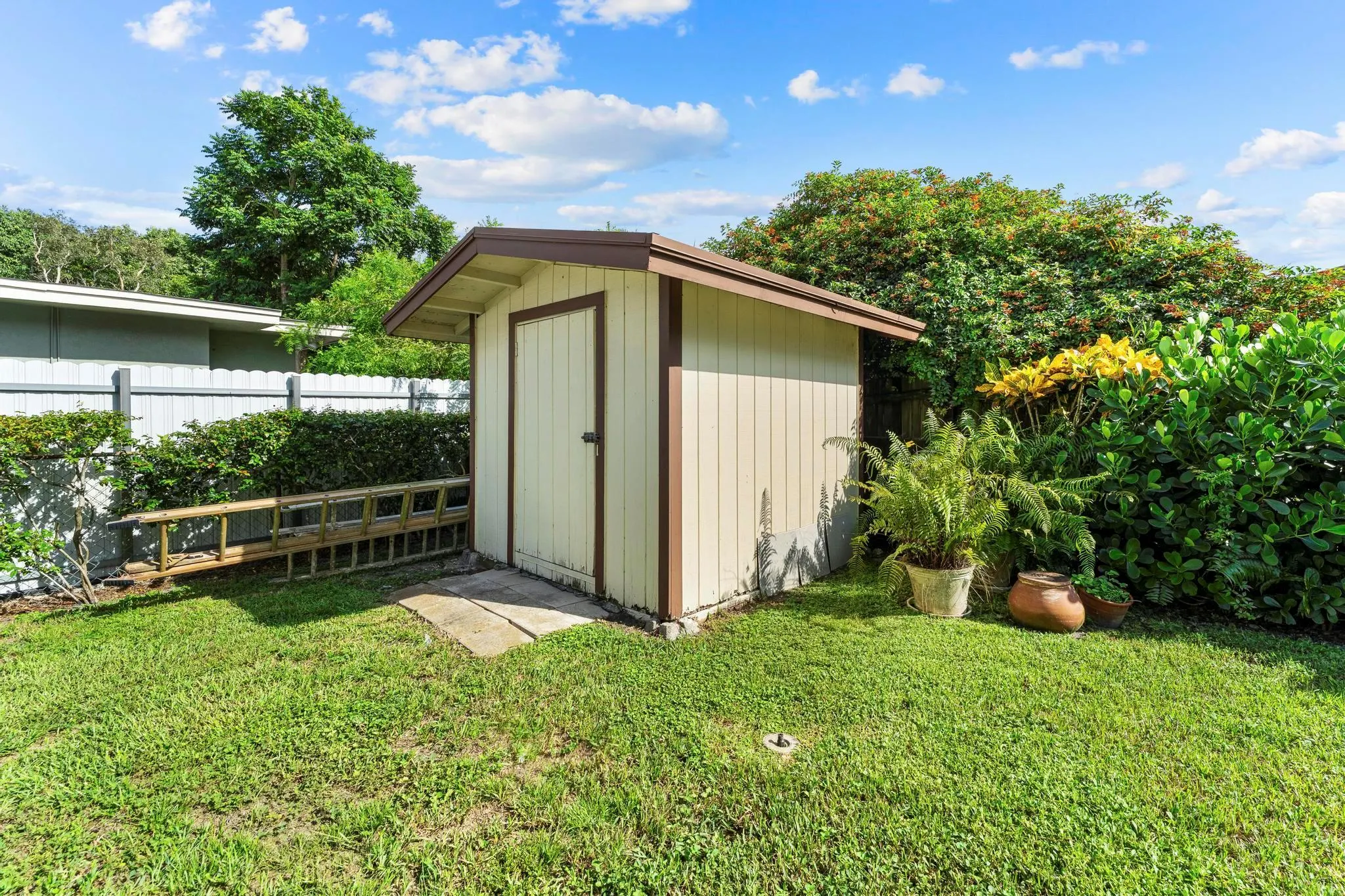 2282 Palmetto Road