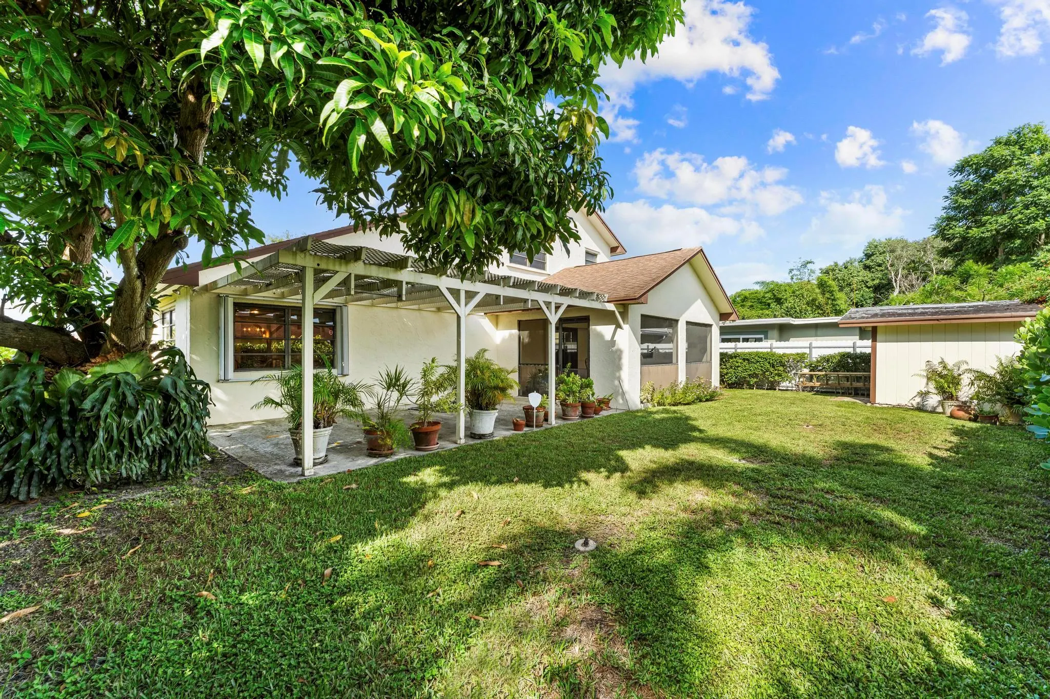 2282 Palmetto Road