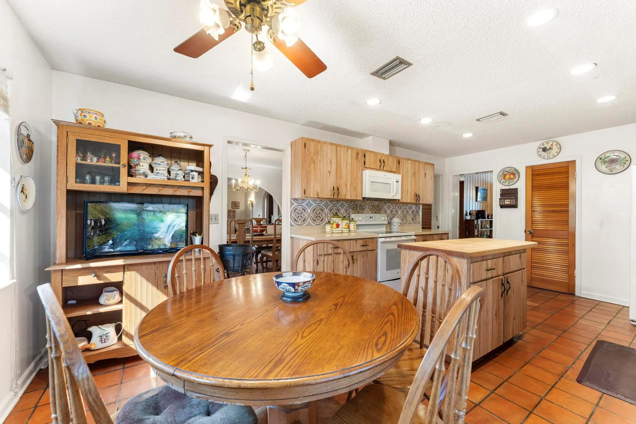 2282 Palmetto Road