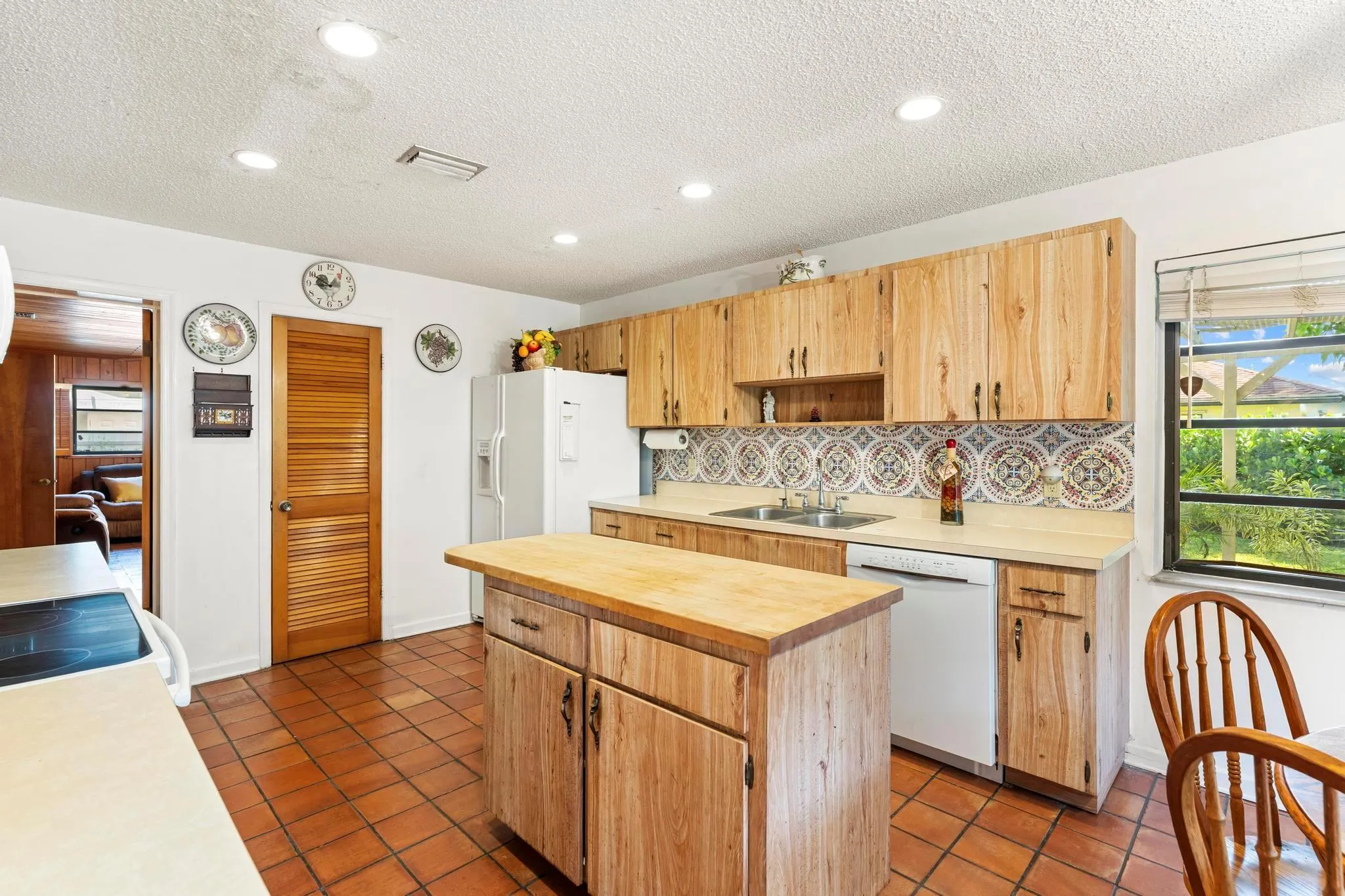 2282 Palmetto Road